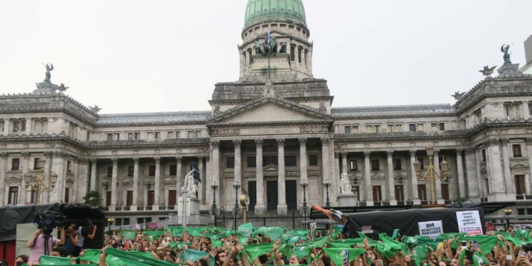 #8A: el Senado hoy define si el aborto será legal o clandestino