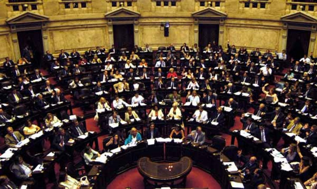 Más del 30 % de los legisladores nacionales no se graduó