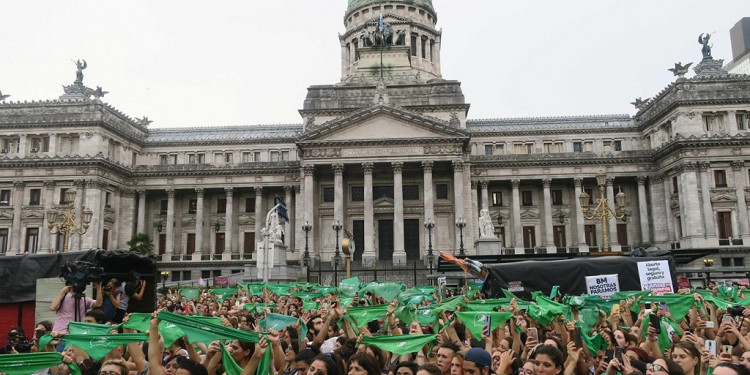 Comienza el debate por el aborto legal en el Senado 