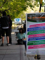 Los científicos celebraron su día con un reclamo contra los recortes