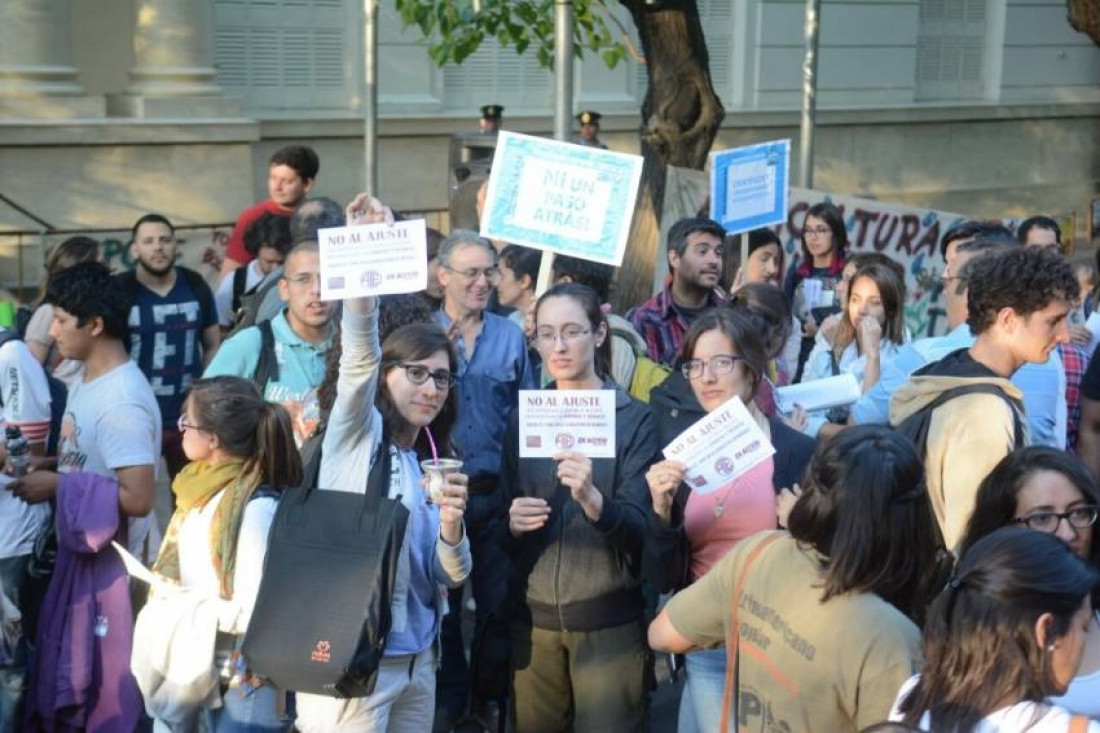 Continúan los reclamos por el presupuesto de investigadores del CONICET