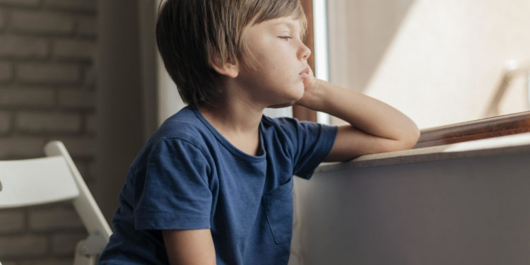 Más de la mitad de las infancias sufrió una crianza con violencia