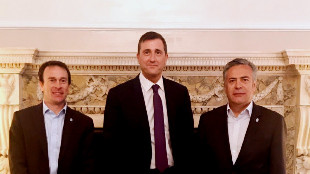 imagen Cornejo, de gira por fondos