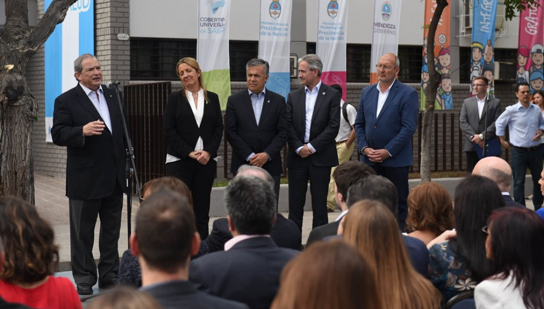 Ministros de Macri lanzaron en Mendoza la Cobertura Universal de Salud