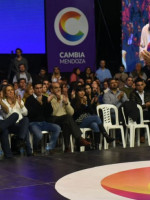 Salvo Cambia Mendoza, todos suspendieron los cierres de campaña