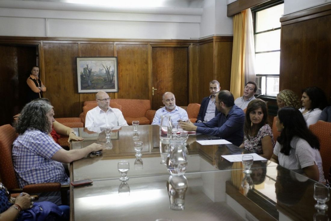 El SUTE se reunió con autoridades del gobierno escolar