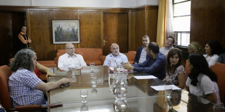 El SUTE se reunió con autoridades del gobierno escolar