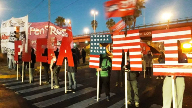 imagen Paro de la CGT: el FIT protesta en el nudo vial
