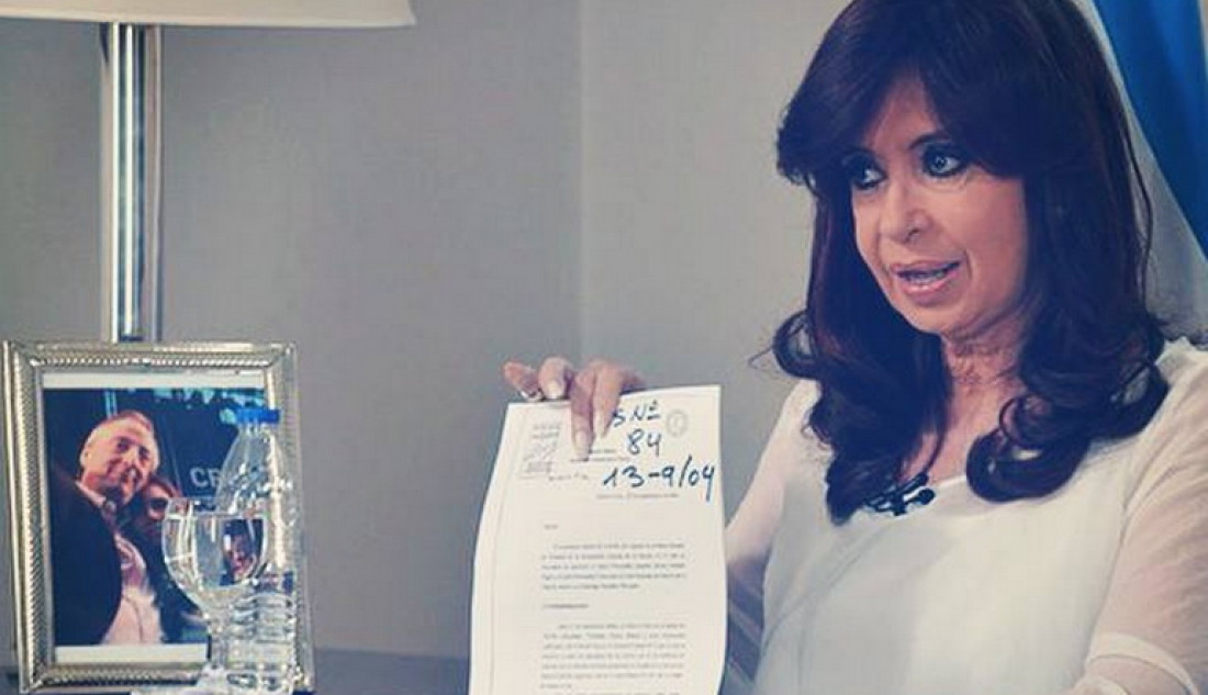 CFK en modo "abogada": desmanteló a la ex SIDE