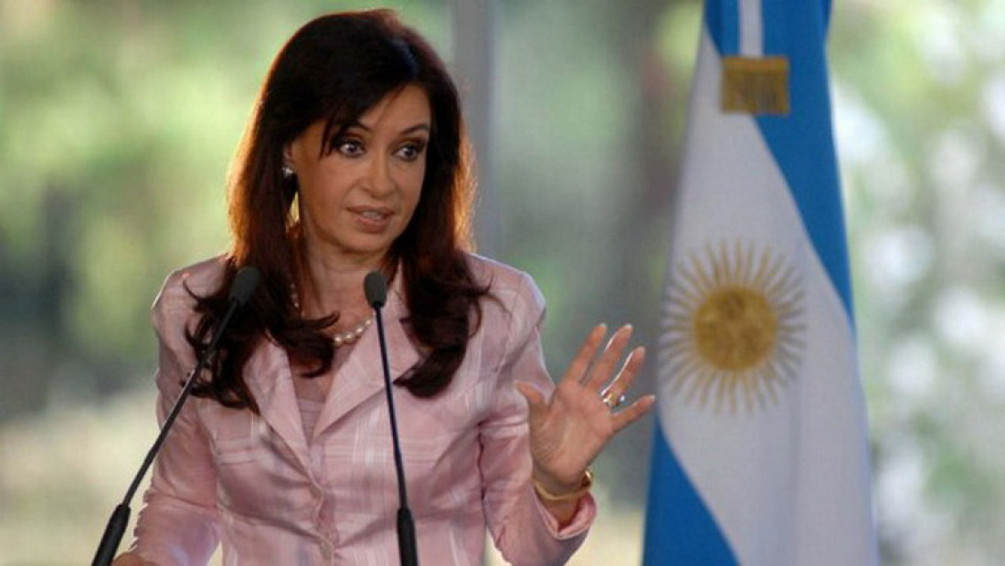 Cristina quiere ir a la Cumbre del Mercosur como virtual candidata al Parlasur
