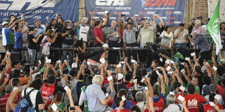 Las dos CTA anunciaron un paro con movilización a Plaza de Mayo el 30 de marzo
