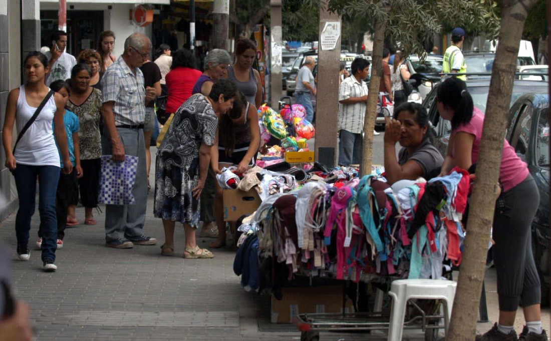 El titular de ATM responde al informe crítico de FEM-CADEM sobre comercia ilegal en Mendoza