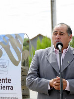La Dirección de Desarrollo Territorial adjudica tierras fiscales a puesteros colonos y comunidades originarias