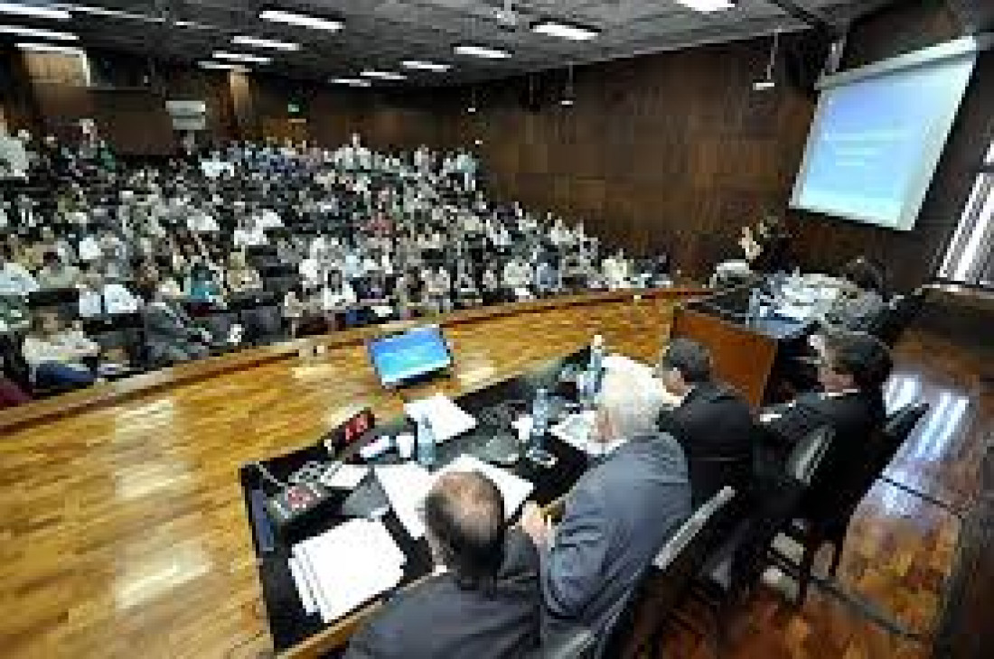 Decisión 2014: la UNCUYO elige autoridades de manera directa