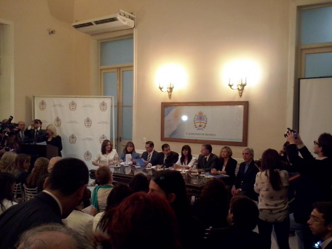 Las políticas públicas con perspectiva de género y diversidad ya son un compromiso de los poderes públicos de Mendoza