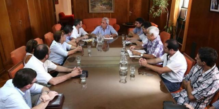 Paritarias provinciales: "Vamos a construir una agenda para cada uno de los sectores", afirmó Gustavo Correa