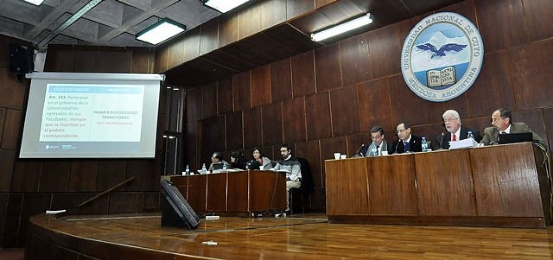 Se oficializó la vigencia del nuevo Estatuto Universitario 