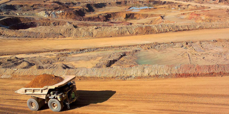 Debate sobre minería:"Para el desarrollo de un proyecto minero debe haber participación de todos los sectores y respeto por las leyes vigentes", aseguró Cristina Barbosa (ICA, UNCUYO)
