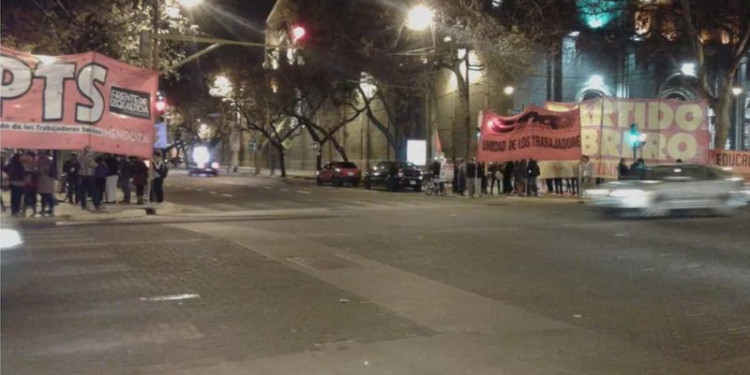 Cortes de calles y protestas en rutas por la huelga