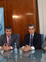 "Los ministerios de salud tienen que estar lo más lejos posibles de las tabacaleras", subrayó el Dr. Alchapar