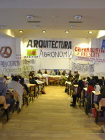 Toma de la UNLaR: rector interino elegido en Asamblea Universitaria
