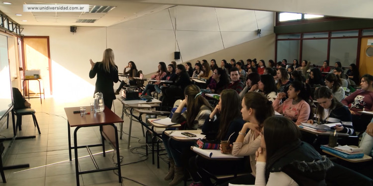 Curso de cuidado de la voz - FEEyE