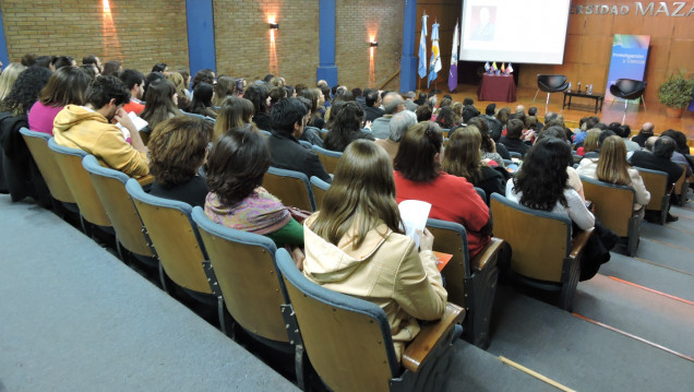imagen La UMaza abre la semana con cuatro eventos científicos en simultáneo