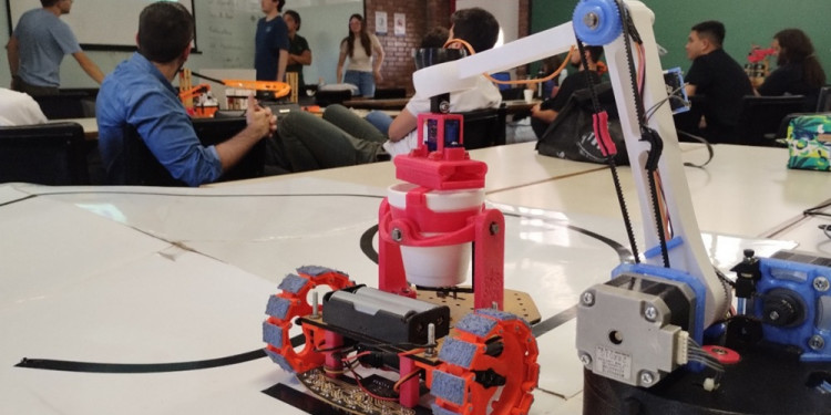 La robótica gana terreno en Mendoza: educación, industria y un ecosistema en expansión