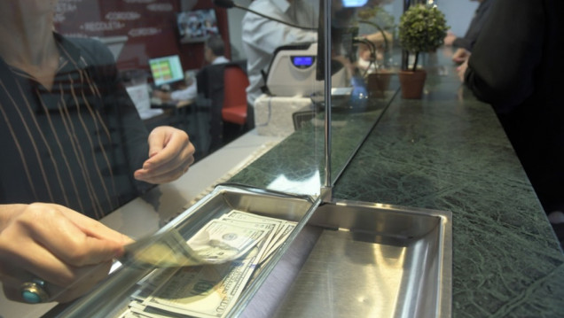imagen Dólar imparable: alcanzó los $ 28,44