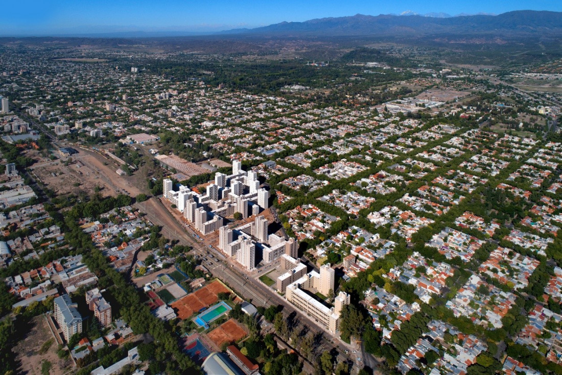 Mendoza, la de los 2 millones de habitantes