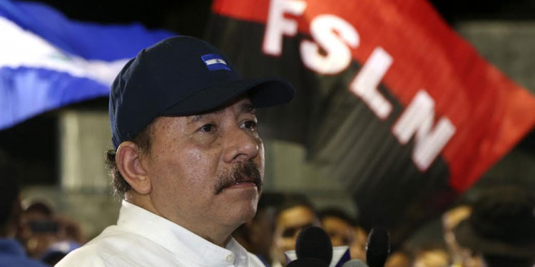 Ortega arrasó en Nicaragua con el 72,5 % de los votos y un ausentismo del 42,8 %