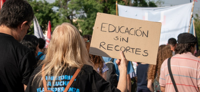 El 96% de docentes y nodocentes de la UNCUYO tiene un salario básico por debajo de la línea de pobreza