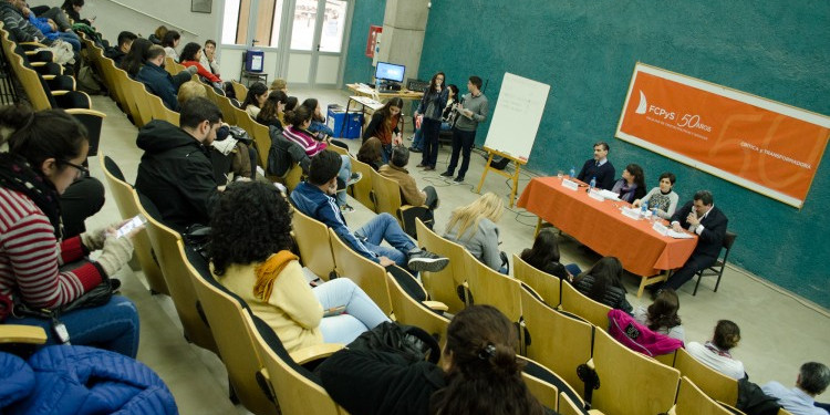 Debate de candidatos para las elecciones legislativas