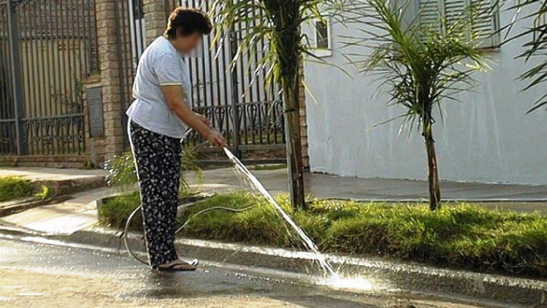 Vecinos podrán denunciar con fotos el derroche de agua