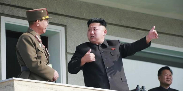 Corea del Norte ahora practica artillería de larga distancia