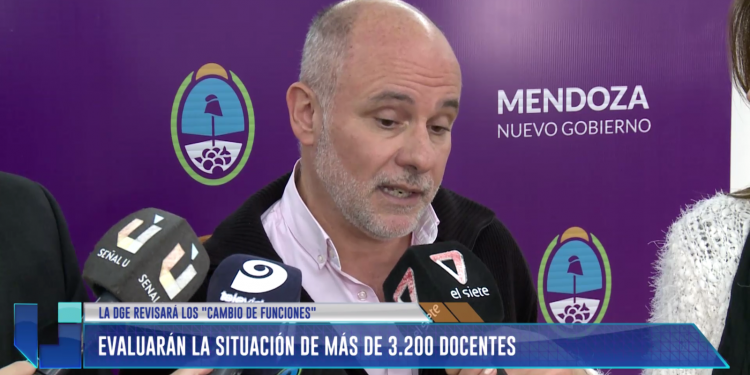 Evaluarán la situación de más de 3200 docentes