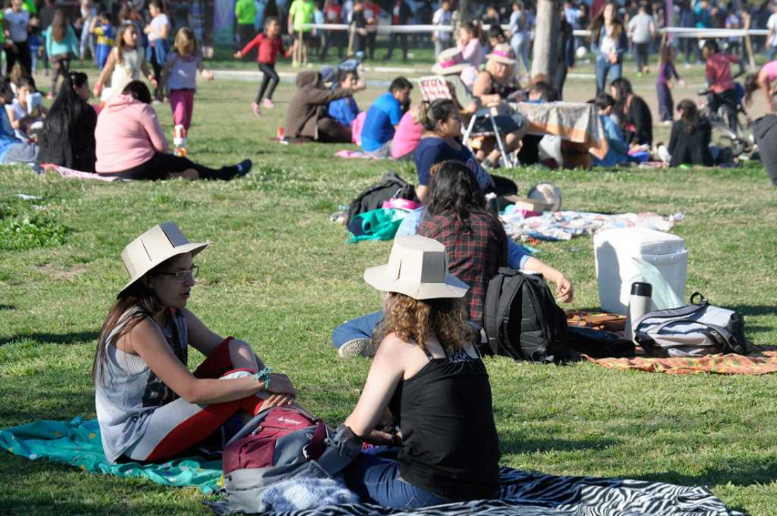 Habrá asueto en todas las escuelas por el Día del Estudiante