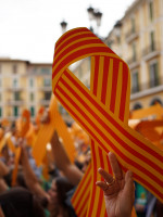 Cataluña se moviliza masivamente y vuelve a plantear un referéndum de secesión