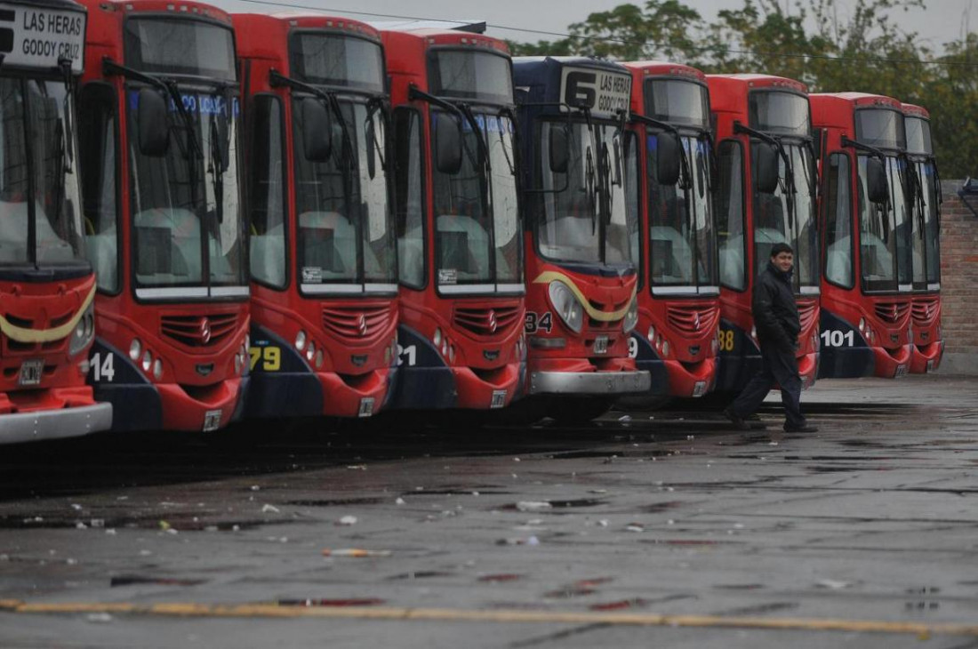 Choferes de colectivos irán al paro si no se soluciona el conflicto