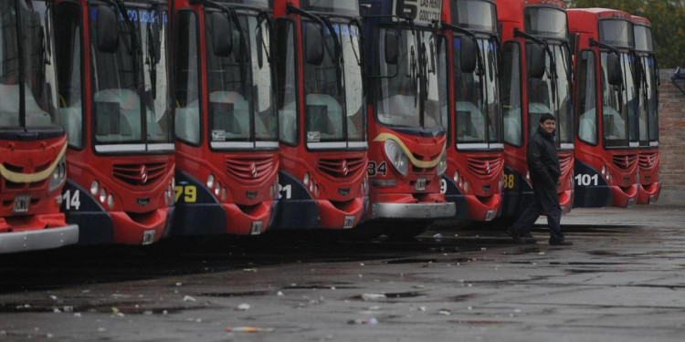 Choferes de colectivos irán al paro si no se soluciona el conflicto