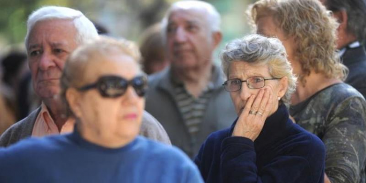 Qué le reclaman los farmacéuticos al PAMI