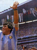 "Los hinchas están contentos con la llegada de Maradona"