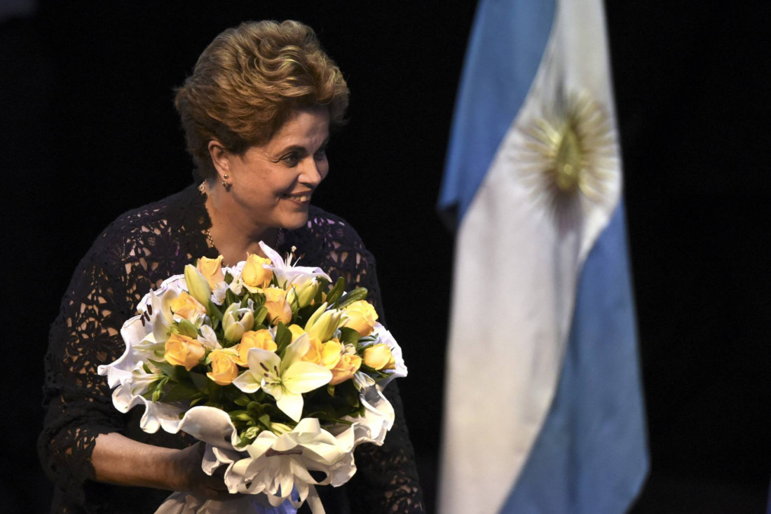 Dilma Rousseff: "La política irrelevante lleva a la democracia irrelevante"