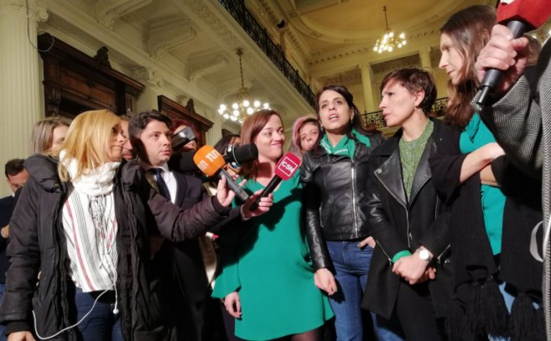 Piden al Gobierno que intervenga para definir el debate por el aborto