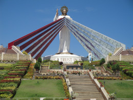 imagen Santuario de la Divina Misericordia de la Isla de Mindanao, en Filipinas.