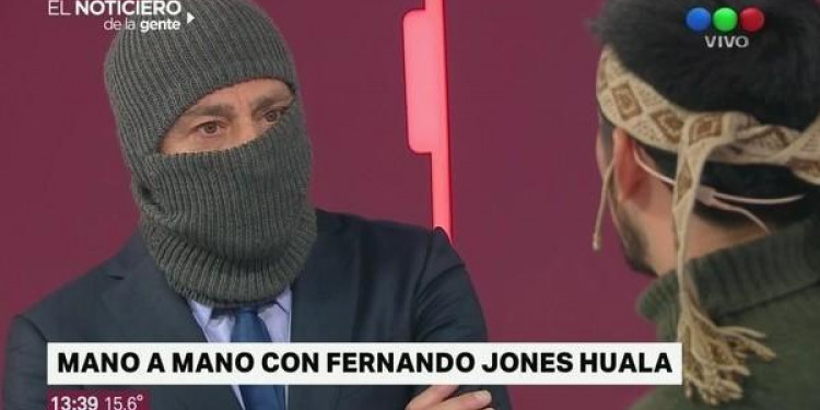 Repetto reporteó a Fernando Jones Huala con un pasamontañas