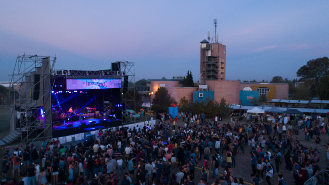 imagen Fotogalería: las imágenes del UNCUYO Rock en un festival para el recuerdo