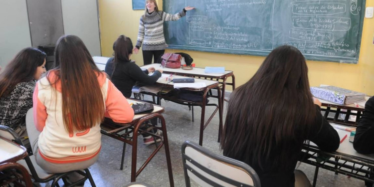 Comenzaron las inscripciones para las escuelas secundarias