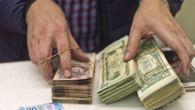 imagen El BCRA eliminó el piso en la tasa de interés y se disparó el dólar
