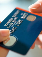 El dólar tarjeta para turistas del exterior comenzará a regir este viernes